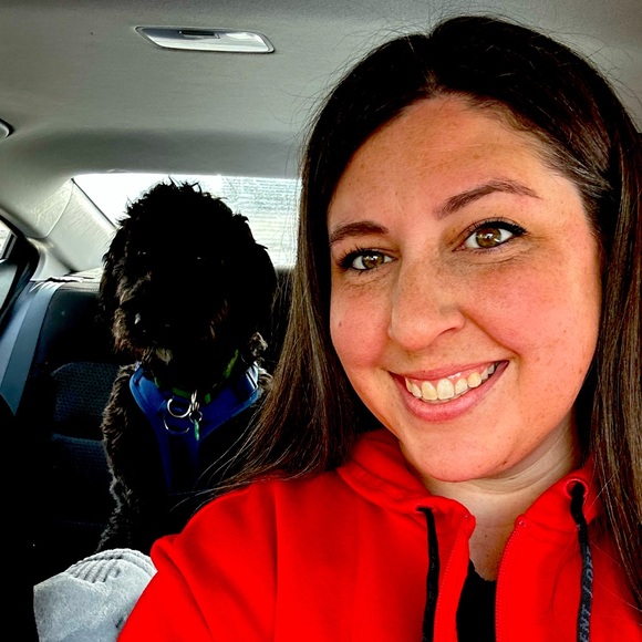 Meet your Posher, Lynn - Picture 1 of 1